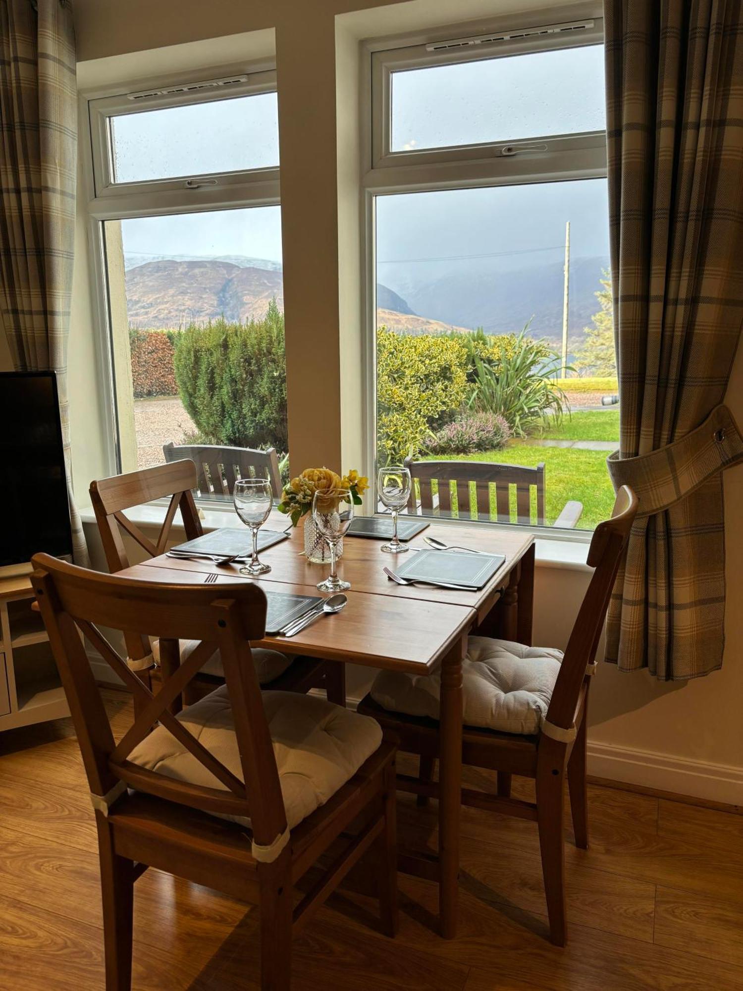 Conaglen, Glenloch View, Fort William 2-Bedroom Loch Side Flat Екстериор снимка